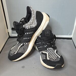 Adidas Kids Black and White Knit Sneakers Oreo Ultra BOOST Youth Size 6